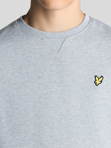 Lyle & Scott Суичър в сиво