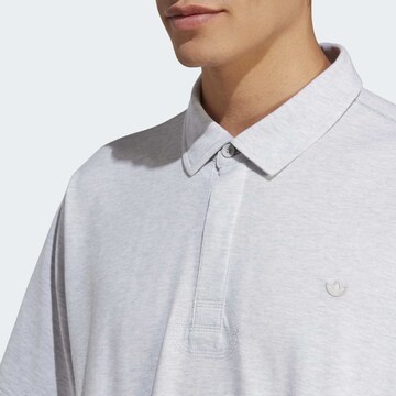 ADIDAS ORIGINALS Shirt 'Essentials' in Grijs