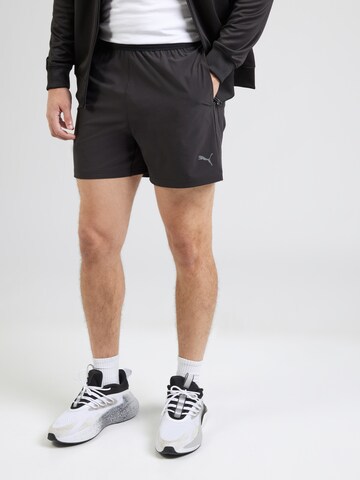 PUMA Szabványos Sportnadrágok - fekete: elől