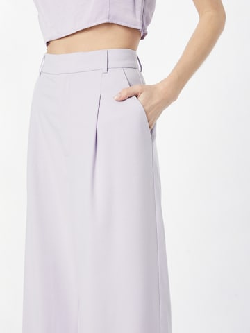 Gestuz Wide leg Pleat-front trousers 'Paula' in Purple