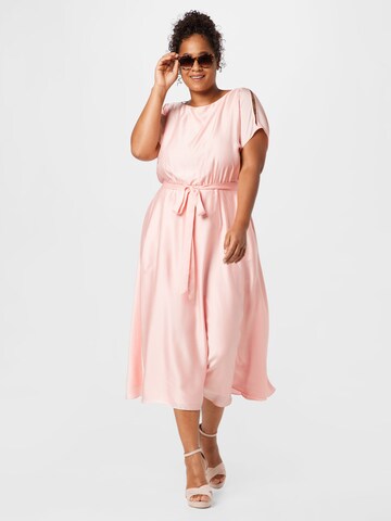 Robe de cocktail SWING Curve en rose