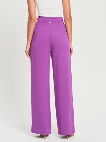 Tussah Wide Leg Hose in Lila: Rückseite