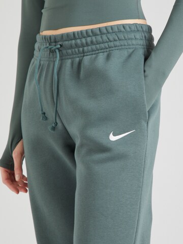 Effilé Pantalon de sport 'Phoenix Fleece' Nike Sportswear en vert