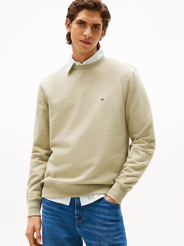 TOMMY HILFIGER Tréning póló 'ESSENTIAL' - zöld: elől