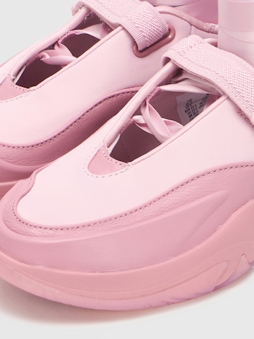 Jordan Sneaker in Pink