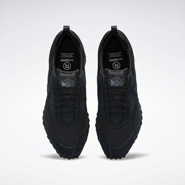 Sneaker bassa ' LX 2200 ' di Reebok in nero