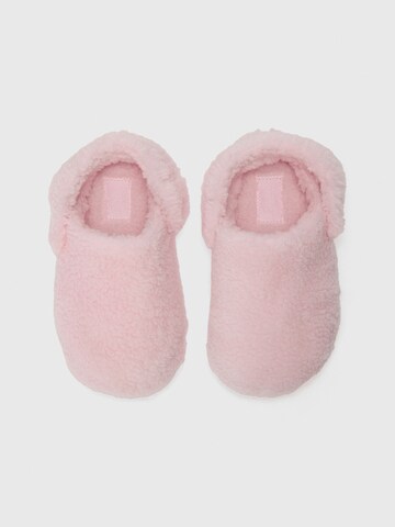 Pantoufle 'Classic Cozzzy' Crocs en rose