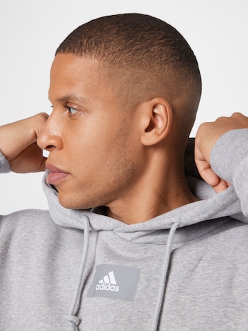 ADIDAS SPORTSWEAR Sportsweatshirt 'Essentials Feelvivid  Fleece Drop Shoulder' i grå