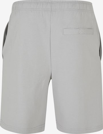 Urban Classics Regular Shorts in Grau