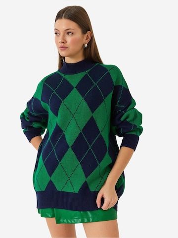 Pullover di Bianco Lucci in blu: frontale