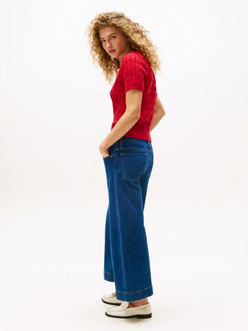 TOMMY HILFIGER Sweater in Red