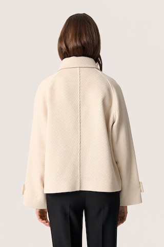 SOAKED IN LUXURY Between-season jacket 'Akeleje' in Beige