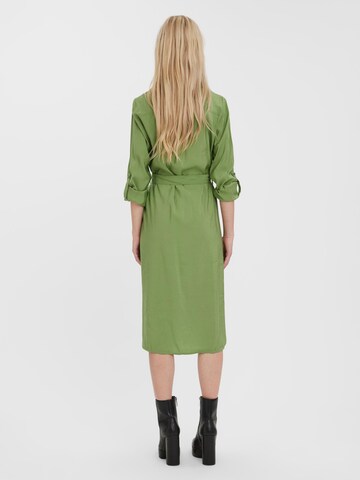 VERO MODA Košilové šaty 'Bell' – zelená