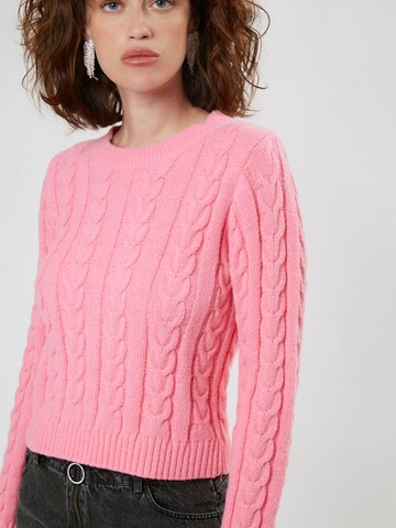 Influencer Sweater in Pink