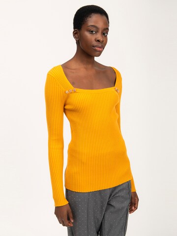 Influencer Sweter w kolorze żółty: przód