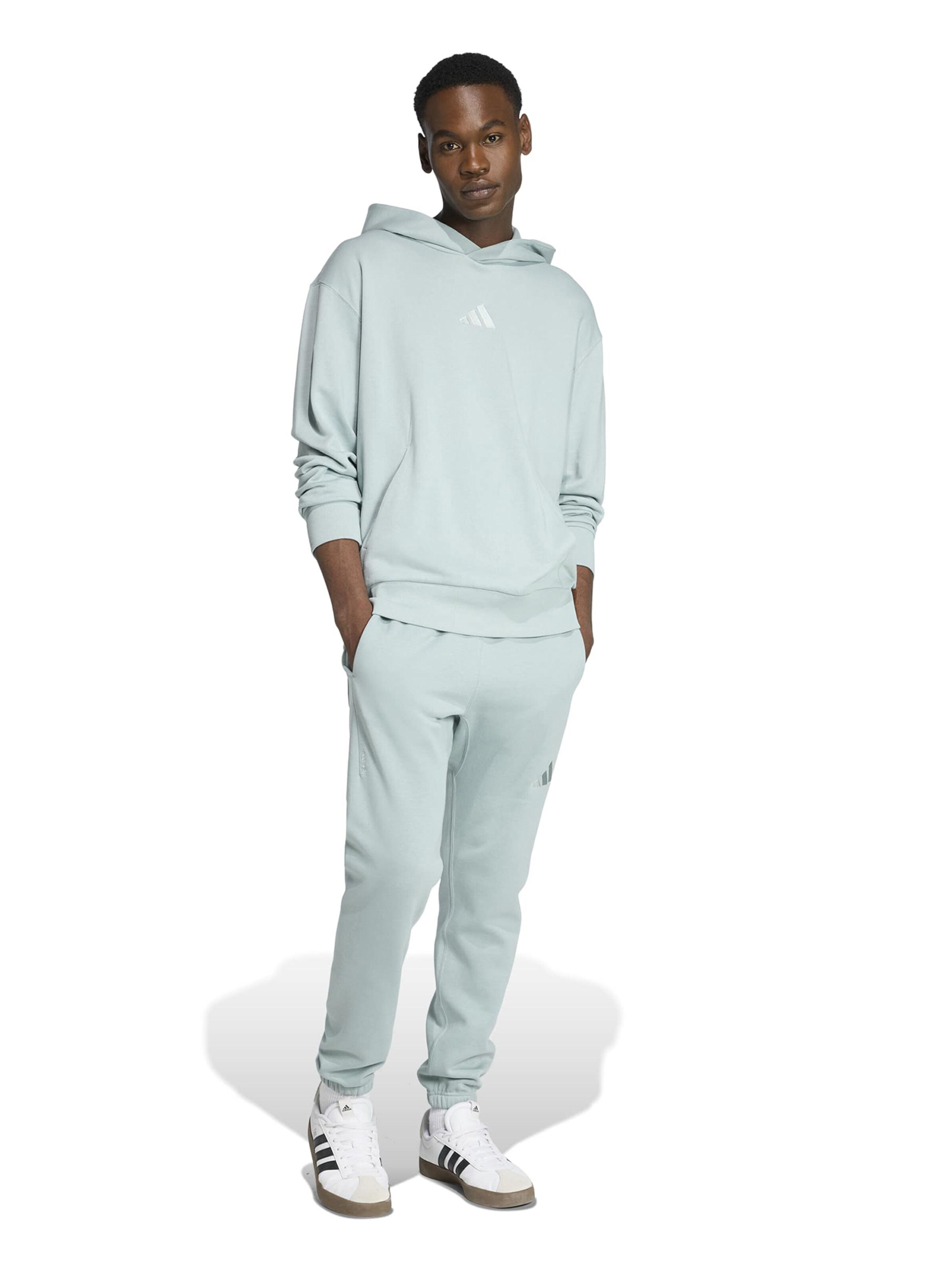 Tapered Pantaloni sportivi 'A SZN' di ADIDAS SPORTSWEAR in verde