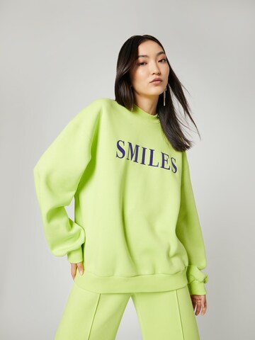 Smiles Sweatshirt 'Jay' in Grün: predná strana