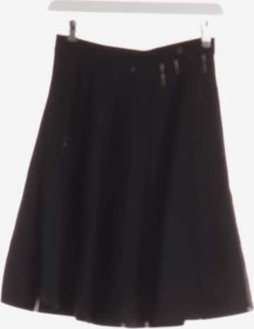 Carolina Herrera Skirt in S in Black: front
