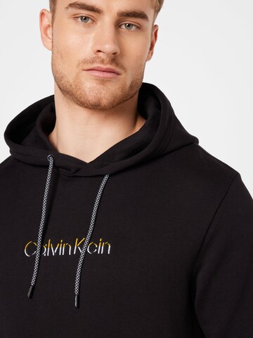 Calvin Klein Mikina – černá
