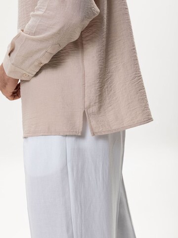Antioch Comfort fit Button Up Shirt in Beige