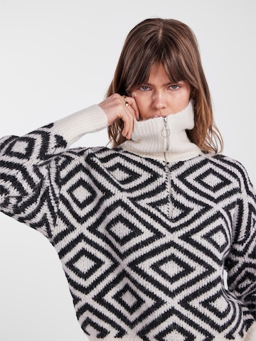 PIECES - Pullover 'SOPH' em branco