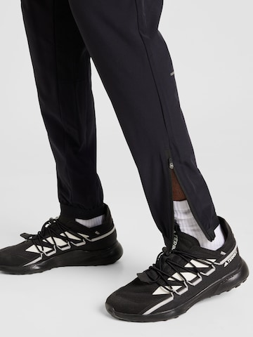 Rukka - Tapered Pantalón deportivo 'MOIKI' en negro