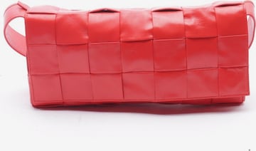 Bottega Veneta Ledertasche One Size in Rot: Vorderseite