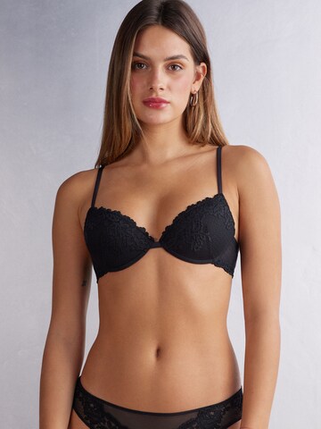 INTIMISSIMI Push-up Bra in Black: front