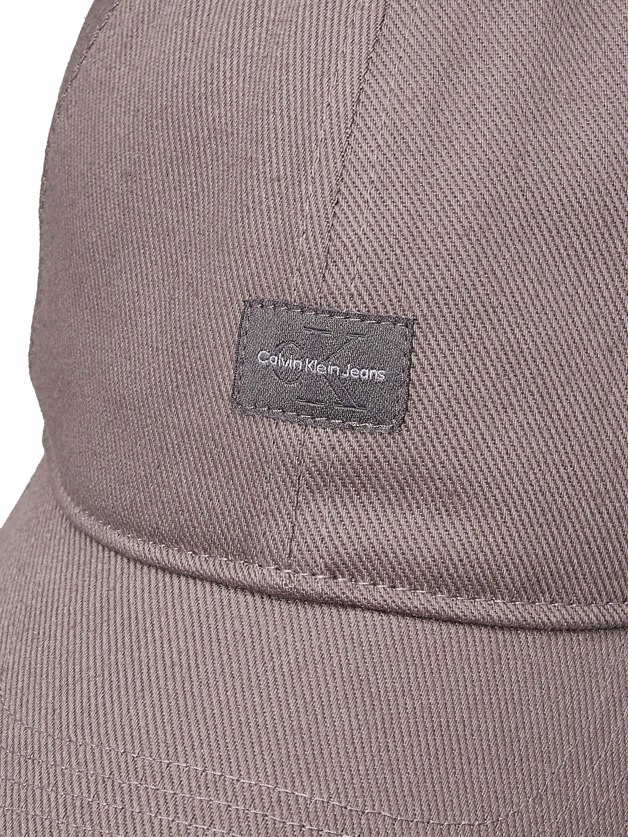 Calvin Klein Cap in Grau