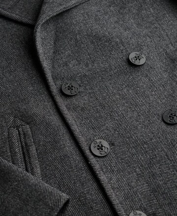 Superdry Wintermantel in Grau