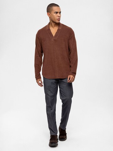 Coupe regular T-Shirt Antioch en marron