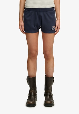 Superdry & Co Slimfit Shorts 'Athletic Essentials' in Blau: Vorderseite