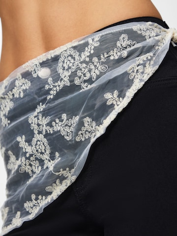 Foulard 'PCJaisa' PIECES en blanc