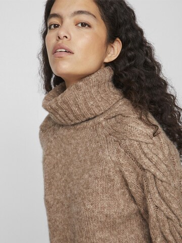 VILA Sweater 'VIBoudica' in Brown