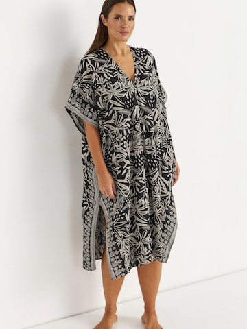 Vêtement de plage Cellbes of Sweden en noir : devant