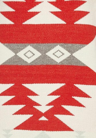 ebeeza Sweater in White