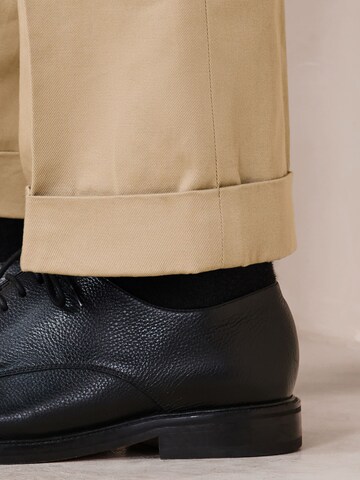 Effilé Pantalon à pince 'N. Premium' Next en gris