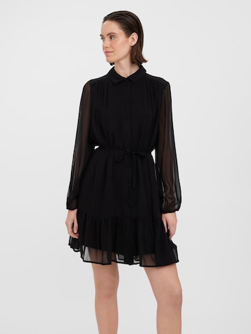 VERO MODA - Vestidos camiseiros 'Aya' em preto: frente