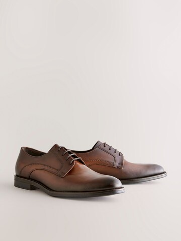 Scarpa stringata di Next in marrone