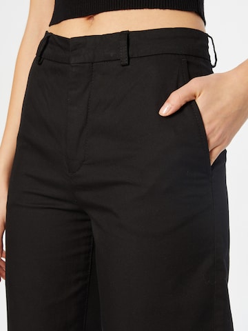 DRYKORN regular Παντελόνι με τσάκιση 'SERIOUS' σε μαύρο