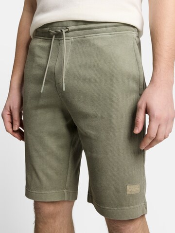 TOM TAILOR Regular Shorts in Grün