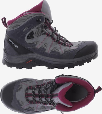 SALOMON Anke & Mid-Calf Boots in 40,5 in Grey: front