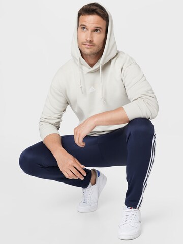 ADIDAS SPORTSWEAR Sport sweatshirt 'Essentials Feelvivid  Fleece Drop Shoulder' i grå