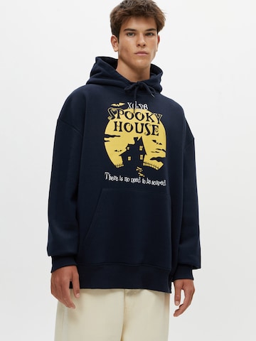 Pull&Bear Sweatshirt in Blauw: voorkant