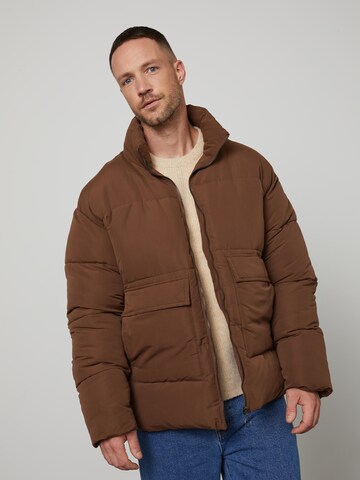 DAN FOX APPAREL Between-season jacket 'Keanu' in Brown: front