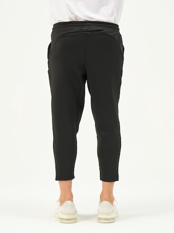 Effilé Pantalon C&City en noir