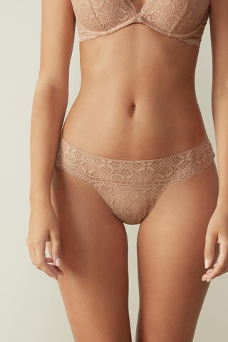 INTIMISSIMI Thong in Beige: front