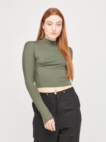 ABOUT YOU x VIAM Studio Shirt in Groen: voorkant