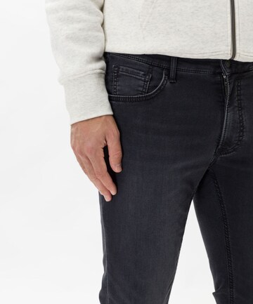 BRAX Slimfit Jeans 'Chuck' in Grau