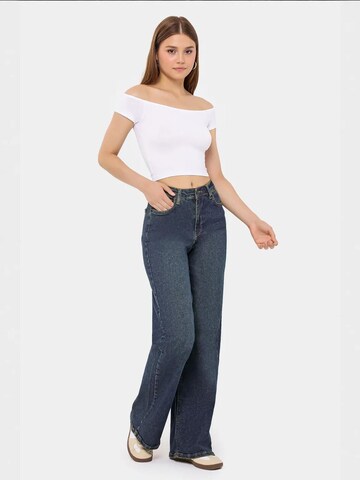 Top di Hiccup in bianco